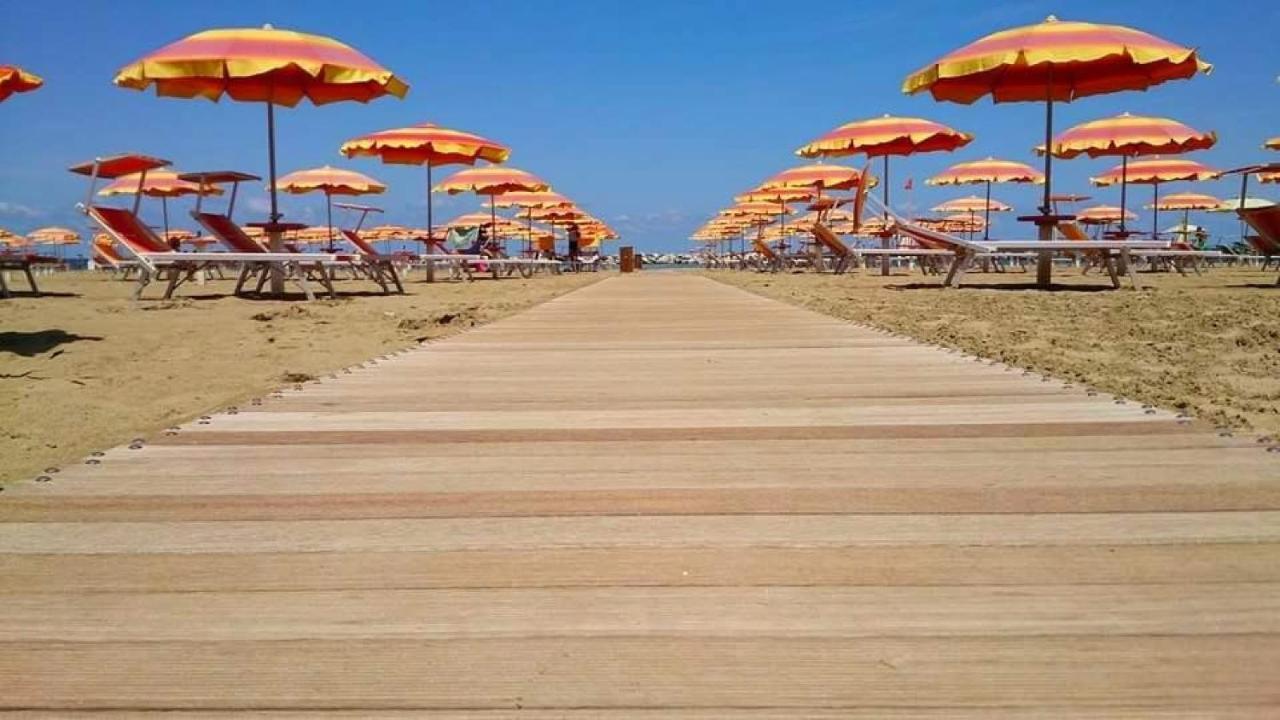 Hotel Argo Rimini Exterior photo