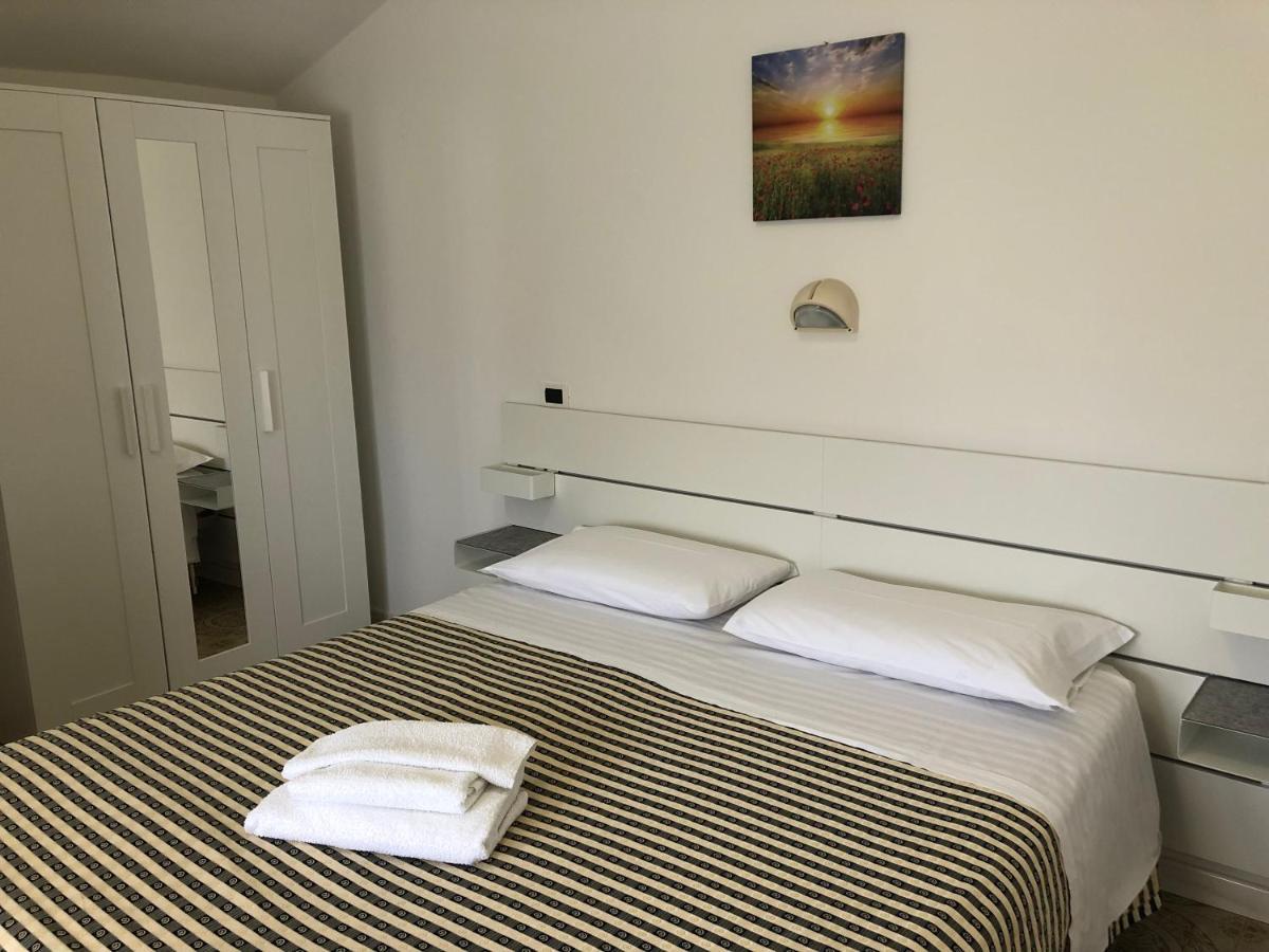 Hotel Argo Rimini Exterior photo